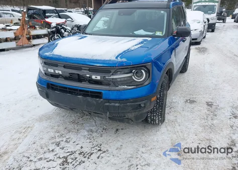 2022 Ford Bronco Sport Big Bend z USA, uszkodzony, nr VIN 3FMCR9B6XNRE09098